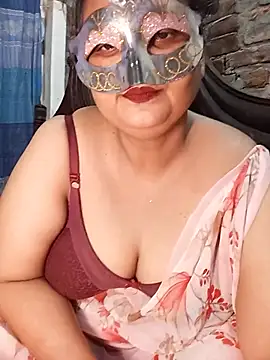 Snapshot of Tanisha-Chy chatting on July 2026 04:13:02 AM Tanisha-Chy online show from July 2026 04:13:02 AM