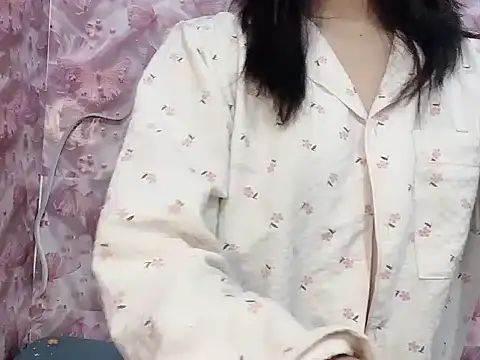 Miumiu028 online show from April 2026 04:13:02 PM