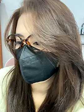 Mochi21 online show from November 2025 03:28:02 AM