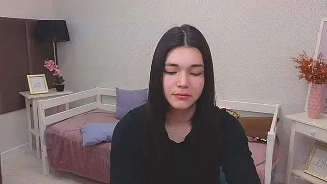 Albi Glow online show from December 2025 08:59:02 PM