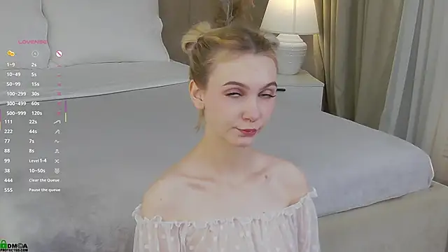 SaraHearts online show from September 2025 01:45:01 AM