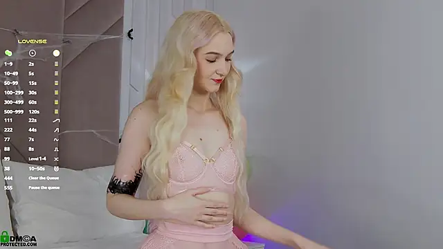 SaraHearts online show from October 2025 01:37:02 AM