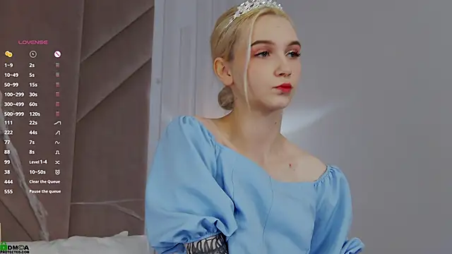 SaraHearts online show from November 2025 01:34:01 AM