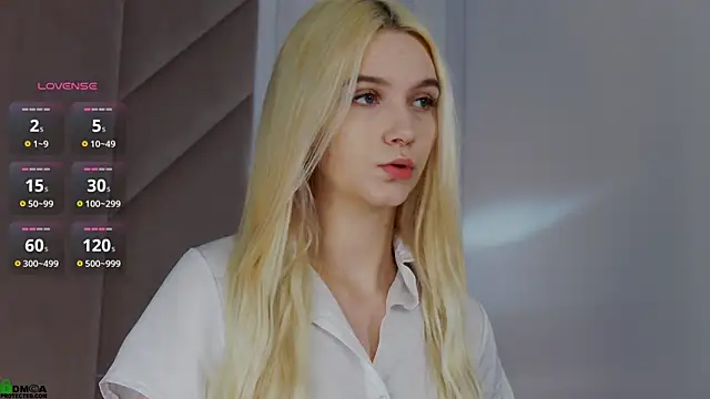 SaraHearts online show from November 2025 03:44:01 AM