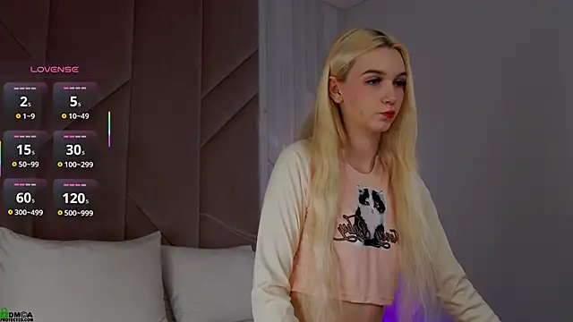 SaraHearts online show from November 2025 01:31:02 AM