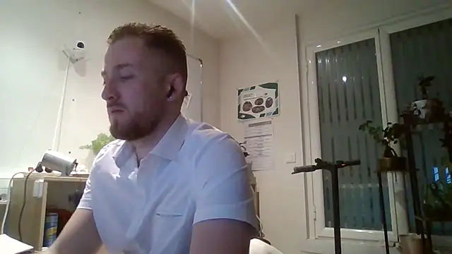 Snapshot of Keviios chatting on October 2025 05:56:02 PM Keviios online show from October 2025 05:56:02 PM