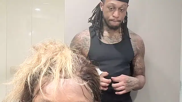 Snapshot of CinnaCakesss chatting on September 2025 10:54:02 AM CinnaCakesss online show from September 2025 10:54:02 AM