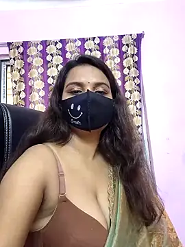 Snapshot of cutie_pei002 chatting on February 2026 06:03:02 AM cutie pei002 online show from February 2026 06:03:02 AM