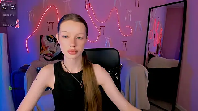 khloebeauty online show from March 2026 08:18:01 PM