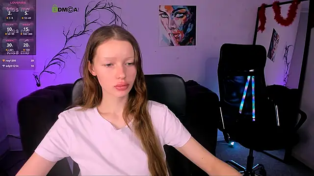 Snapshot of khloebeauty chatting on November 2025 08:09:02 PM khloebeauty online show from November 2025 08:09:02 PM