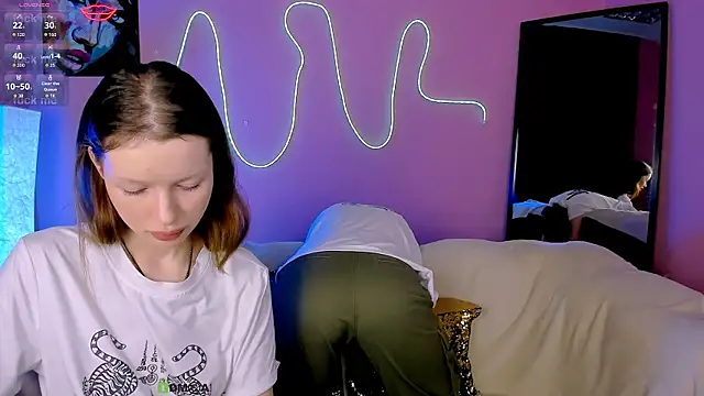 khloebeauty online show from February 2026 08:30:01 PM