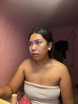 Snapshot of aniya_04 chatting on October 2025 10:40:01 PM aniya 04 online show from October 2025 10:40:01 PM