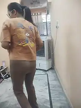 meenu bhabhi547 online show from May 2026 05:15:02 AM