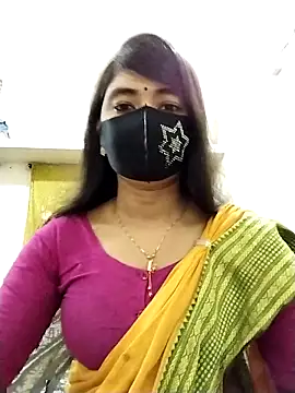 Puja-Rane online show from October 2025 01:37:02 AM