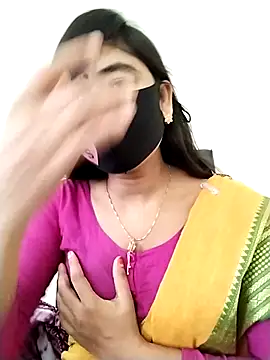 Puja-Rane online show from October 2025 02:57:02 AM