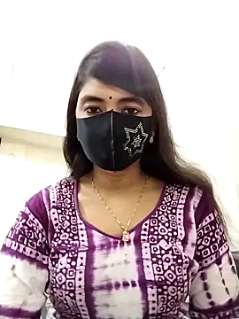 Puja-Rane online show from November 2025 02:18:02 AM