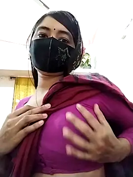 Snapshot of Puja-Rane chatting on February 2026 03:45:02 AM Puja-Rane online show from February 2026 03:45:02 AM