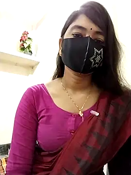 Puja-Rane online show from October 2025 02:21:03 AM