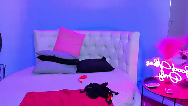 Snapshot of JessicaSky_ chatting on November 2025 08:45:01 PM JessicaSky online show from November 2025 08:45:01 PM