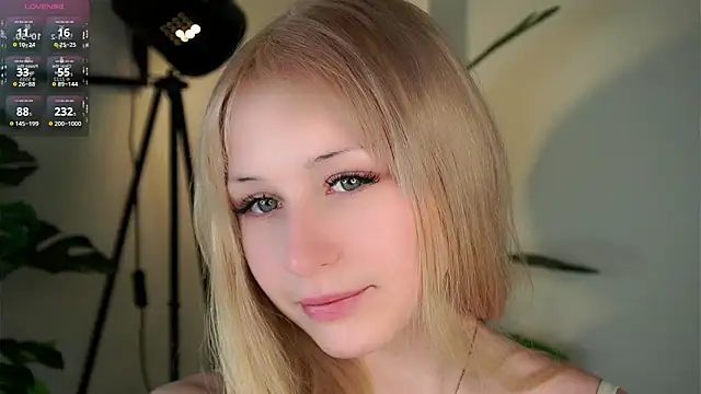 MarciDarugar online show from November 2025 03:12:01 PM