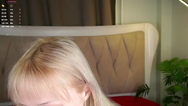 MarciDarugar online show from December 2025 03:13:02 PM