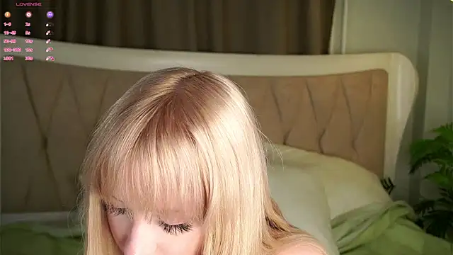 MarciDarugar online show from October 2025 03:13:02 PM