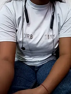 Rekha 89 online show from November 2025 03:27:01 AM