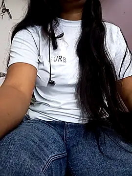 Rekha 89 online show from November 2025 03:43:01 AM