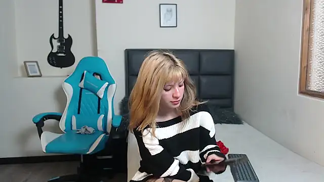 Amnesia  online show from October 2025 06:05:01 PM