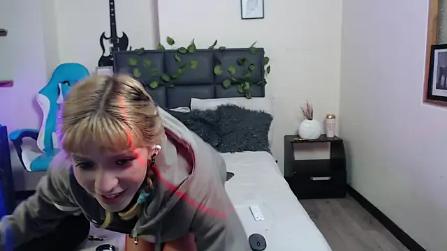 Amnesia  online show from October 2025 12:18:02 PM