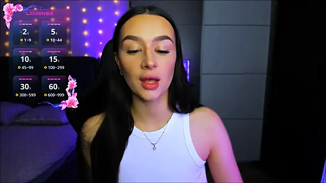 Veronica Larsson online show from November 2025 09:26:02 PM