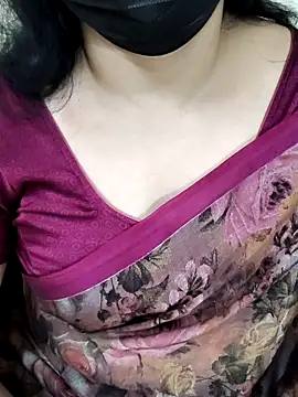 Devikha27 online show from April 2026 05:11:01 PM