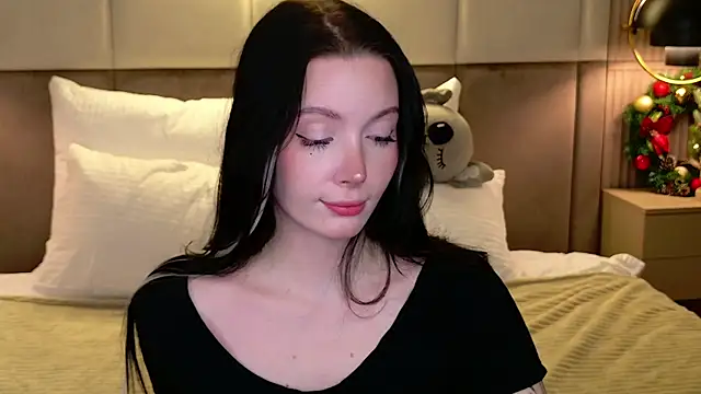 Goldy Stark online show from December 2025 08:42:02 PM