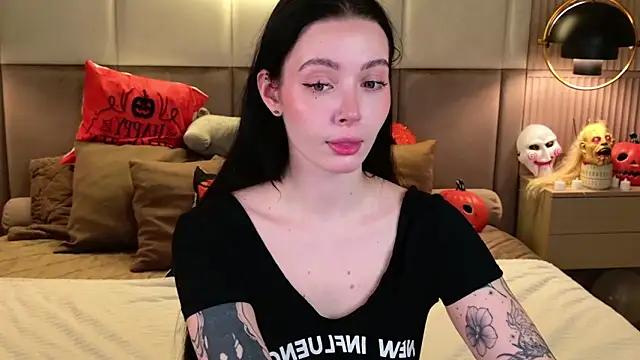 Goldy Stark online show from October 2025 08:50:02 PM