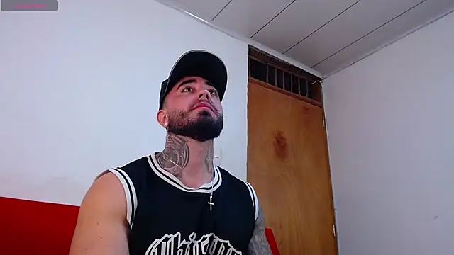 tommyblessd1 online show from April 2026 06:42:02 AM