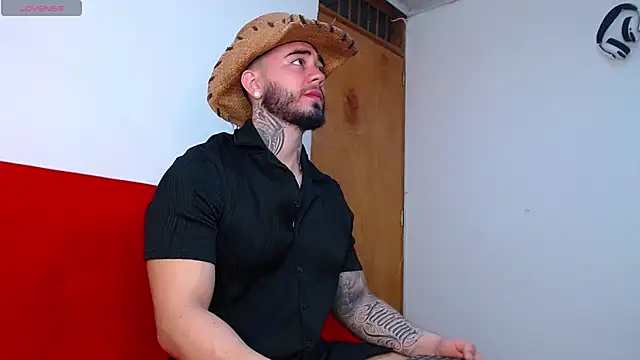 tommyblessd1 online show from September 2025 07:57:01 PM