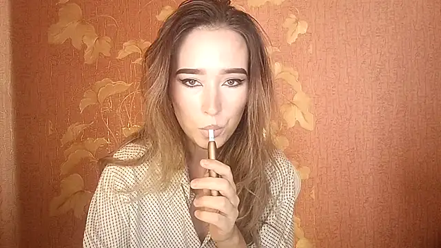 Awora Wolf online show from September 2025 01:38:02 PM