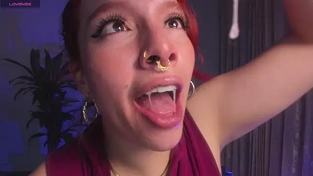 bri von dhara   online show from October 2025 12:19:01 PM