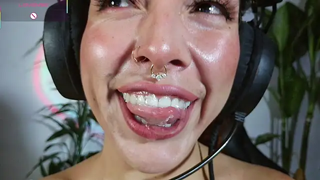 bri von dhara   online show from April 2026 08:56:01 PM