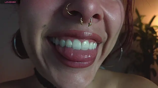 Snapshot of bri_von_dhara__ chatting on July 2026 10:51:01 PM bri von dhara online show from July 2026 10:51:01 PM