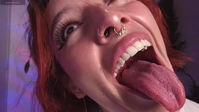 bri von dhara   online show from May 2026 03:00:01 PM