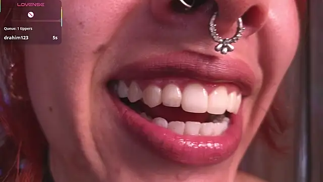 bri von dhara   online show from December 2025 04:34:02 PM