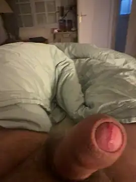 Snapshot of ejaculationmassive chatting on January 2026 08:10:01 AM ejaculationmassive online show from January 2026 08:10:01 AM