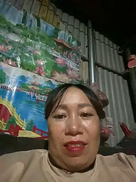 Snapshot of Dunmii chatting on September 2025 12:41:01 PM Dunmii online show from September 2025 12:41:01 PM