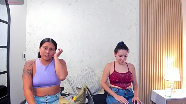 aliceandsia online show from July 2026 07:25:01 PM