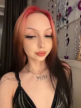 Lina Thornton  online show from February 2026 07:47:01 PM