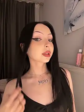 Lina Thornton  online show from April 2026 08:56:01 PM