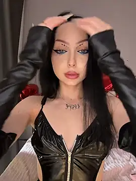 Lina Thornton  online show from July 2026 10:44:02 AM