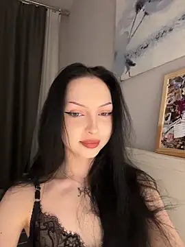 Lina Thornton  online show from April 2026 08:24:01 PM