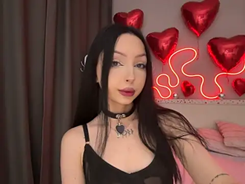 Lina Thornton  online show from July 2026 02:12:01 PM